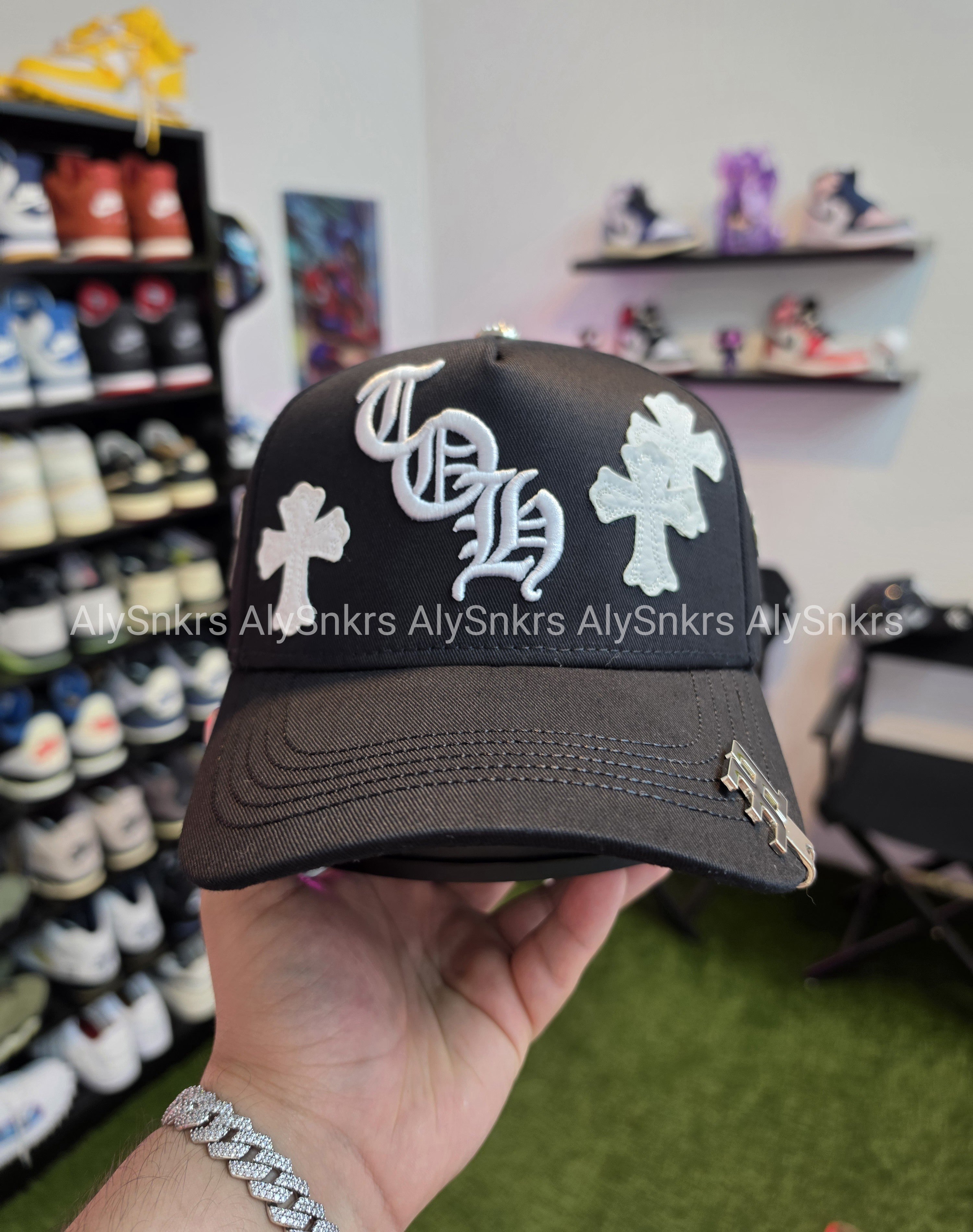 31 HATS - Thirty One Hats “TOH CROC CHROME” Limited Edition